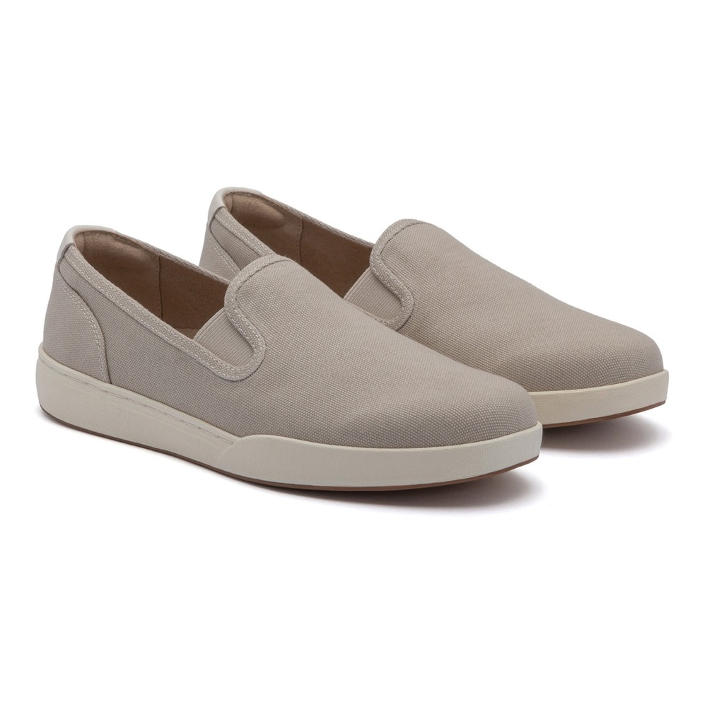 ABEO Women’s Encore Slip On, Tan, size 6.5, comfortable, canvas upper, ergonomic